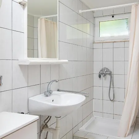 Ferienwohnung Fuer 4 Personen Ca 60 Qm In Orebic, Dalmatien Sueddalmatien Apartment *